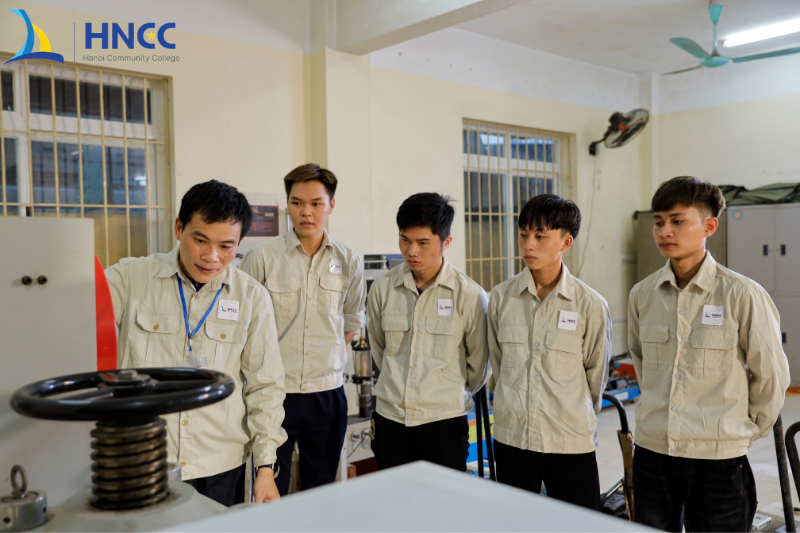 Ngành công nghệ kỹ thuật công trình xây dựng học gì, làm gì